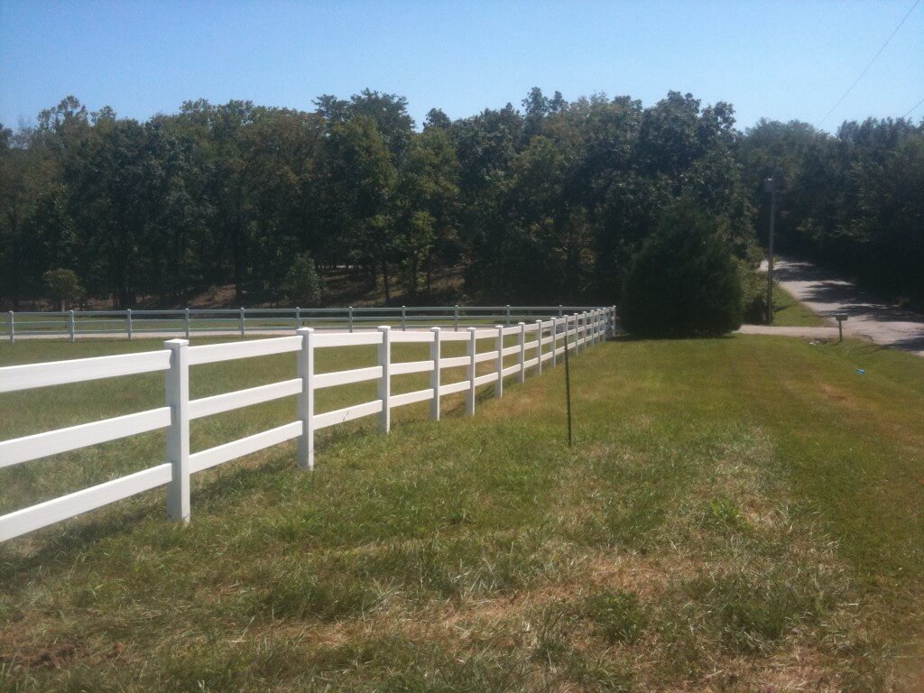 A photo of a vinyl agricultural fence installed on the outskirts of Kansas City MO