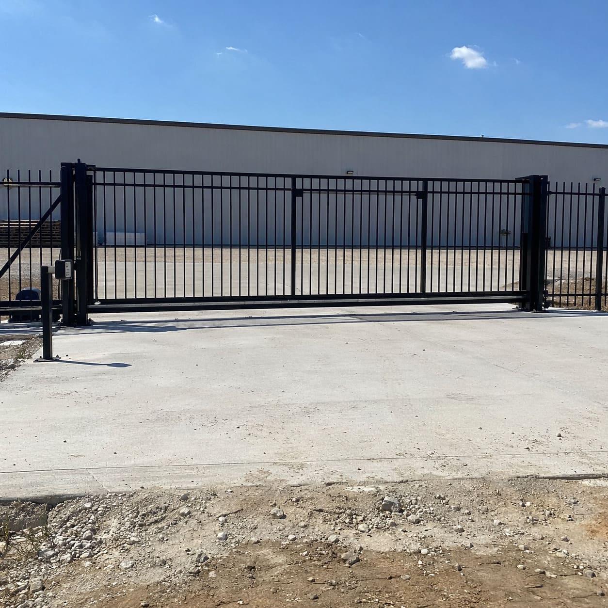 Access Control Gate – Automated sliding security gate for restricted facility access - Sample Image